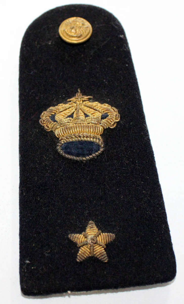 WW2 Italian Navy shoulder badge