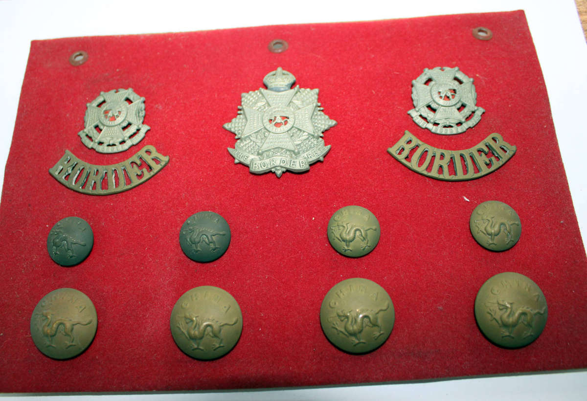 Border Regiment Badge lot