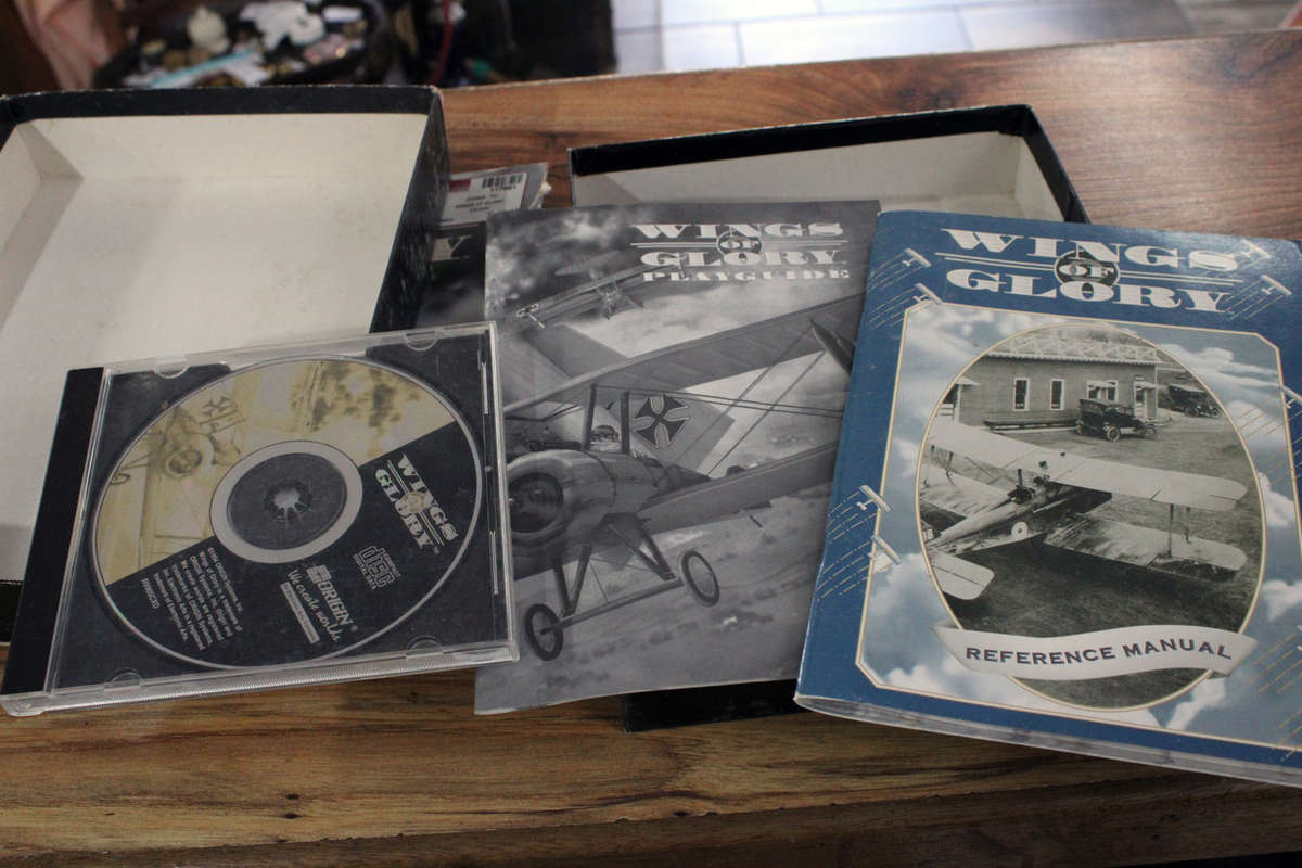 Vintage Big box PC game: Wings of Glory (CD)