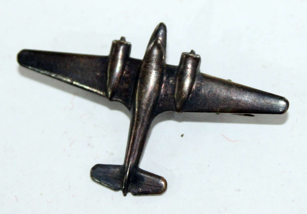 WW2 Fundraiser badge