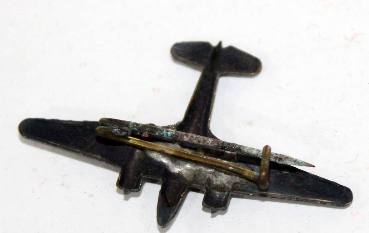 WW2 Fundraiser badge