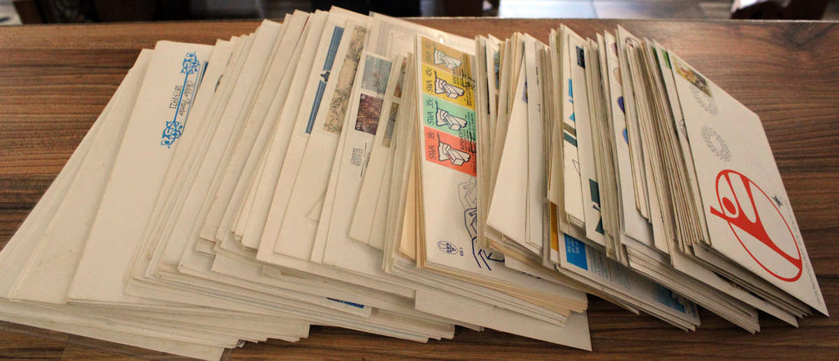 Over 100 First day covers lot 8