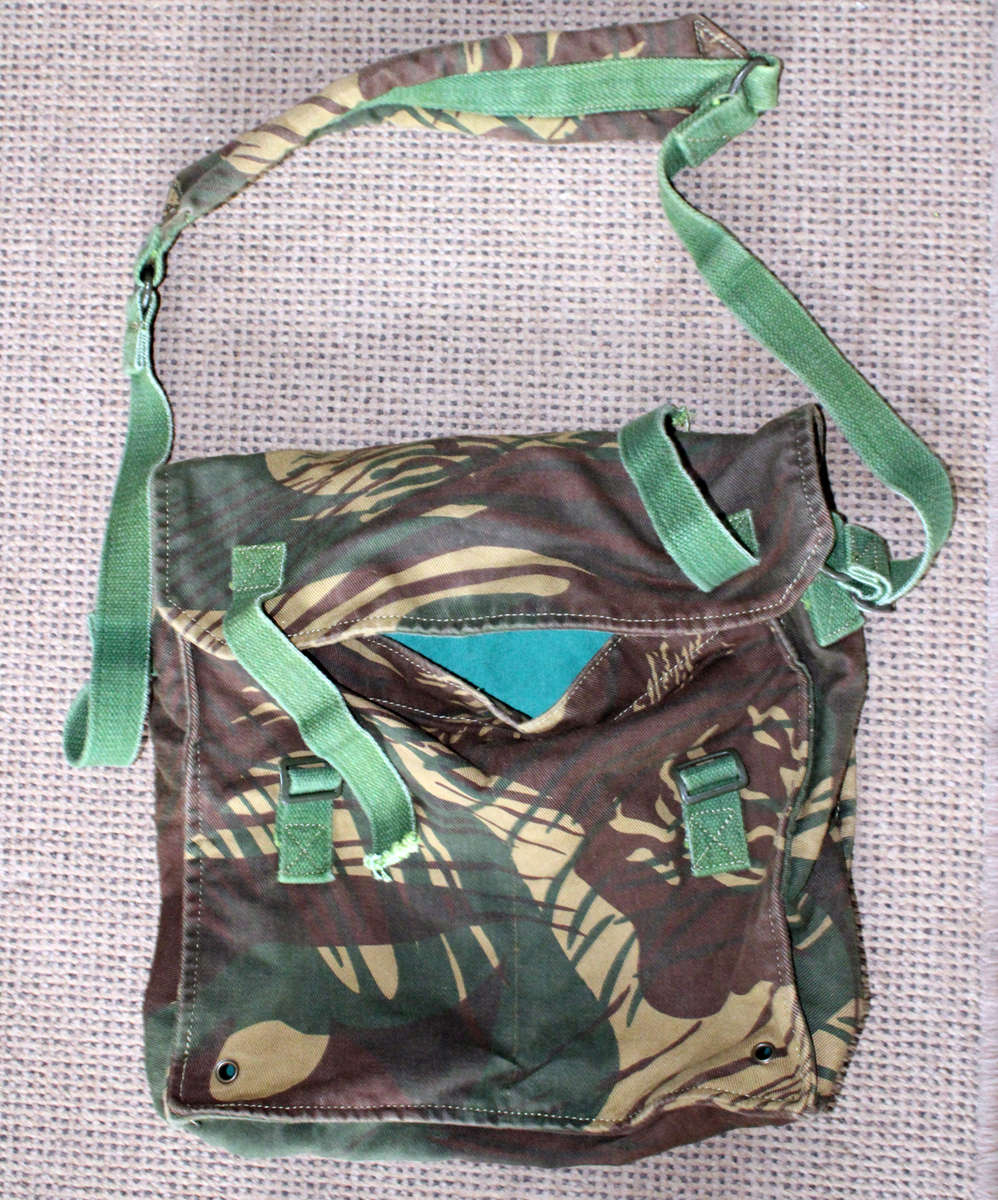 Repro Rhodesia brushstroke bag