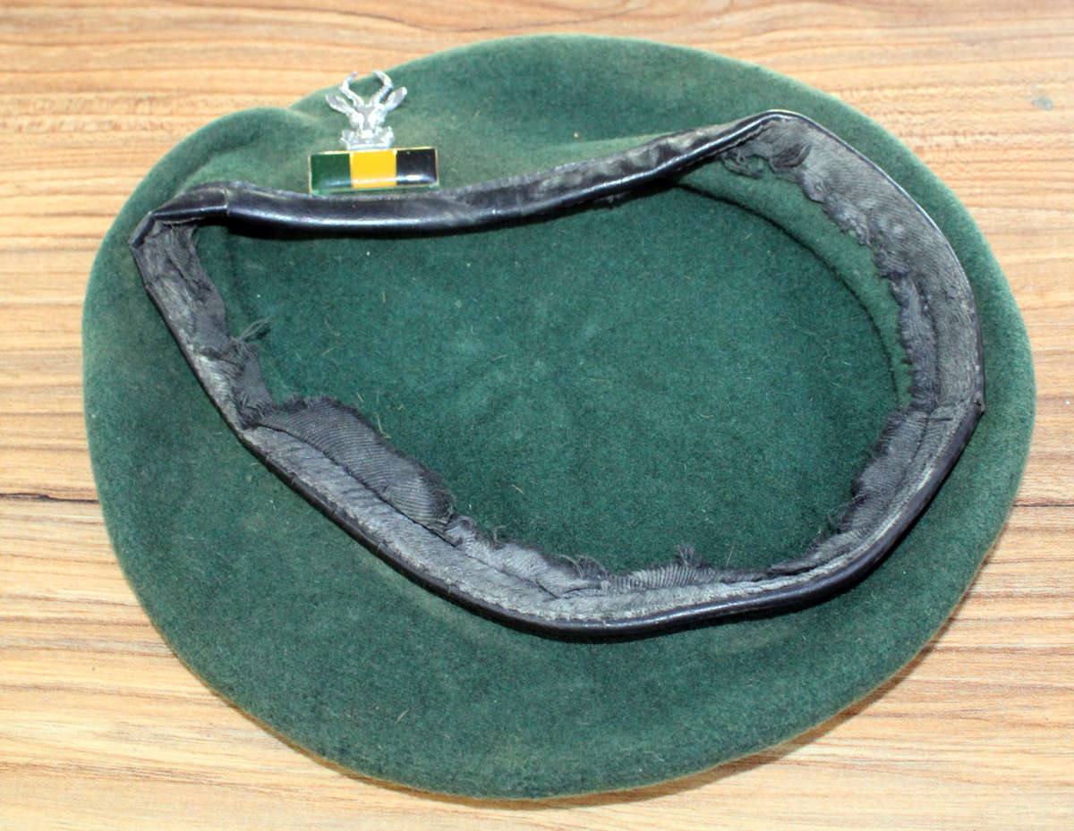 Infantry beret with badges