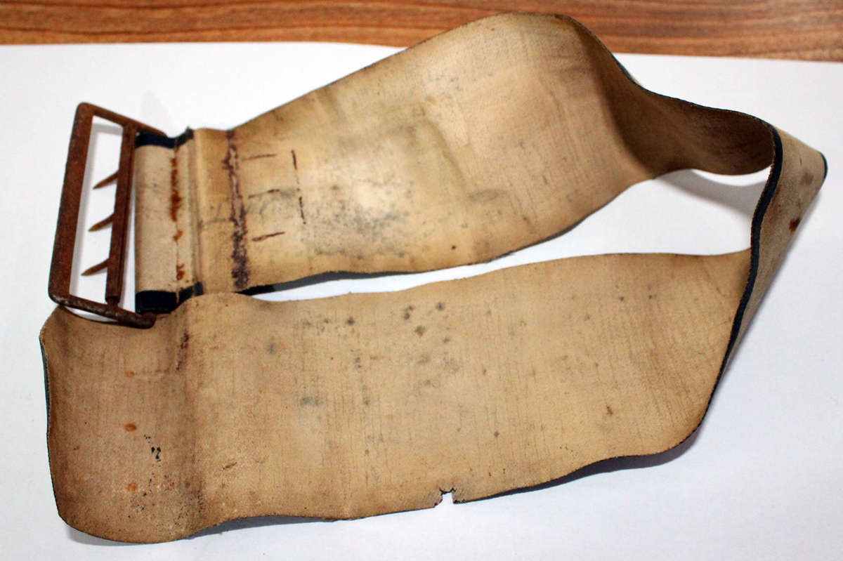 WW2 Royal Navy Provost arm band