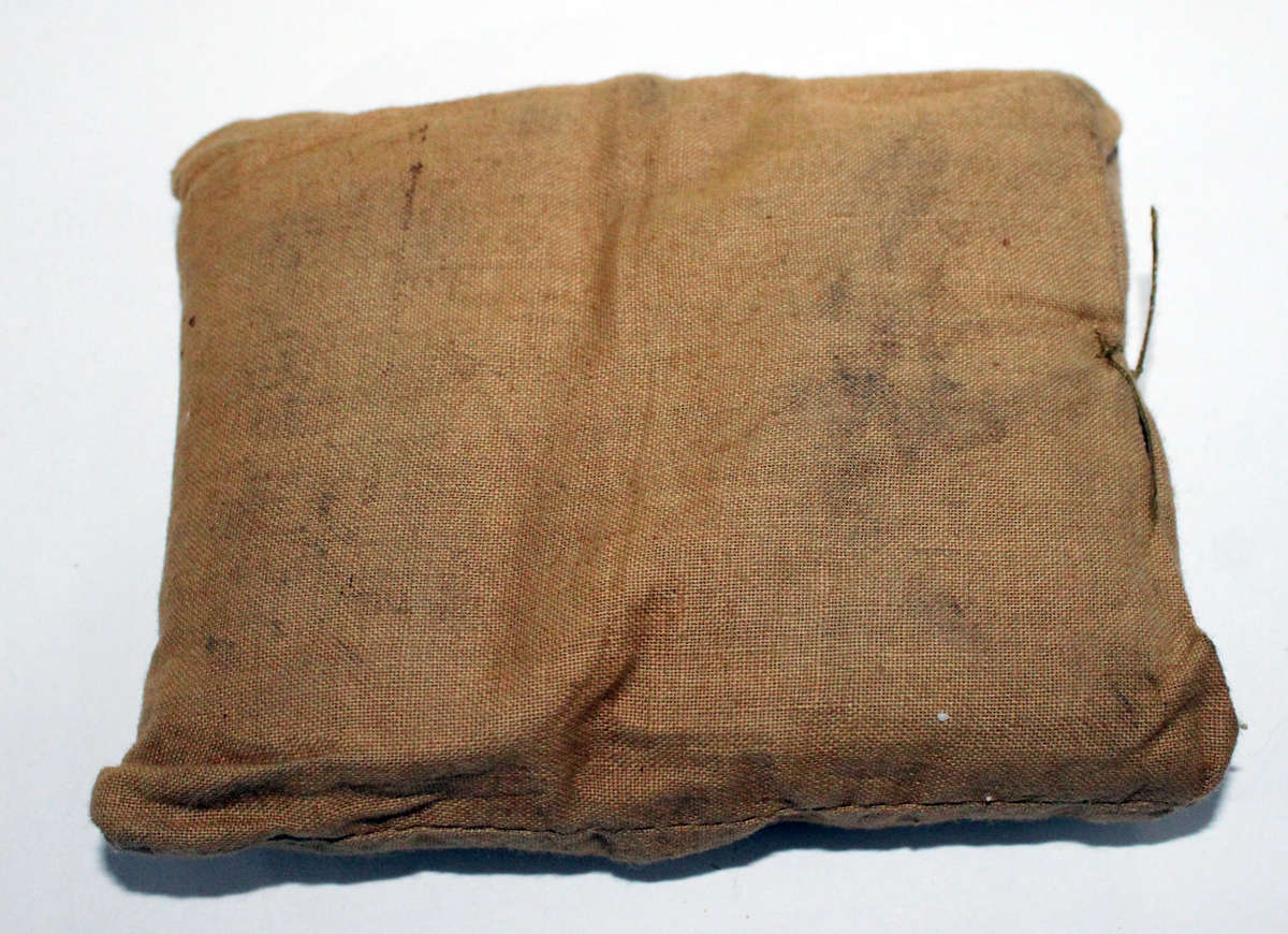 WW2 Wound dressing