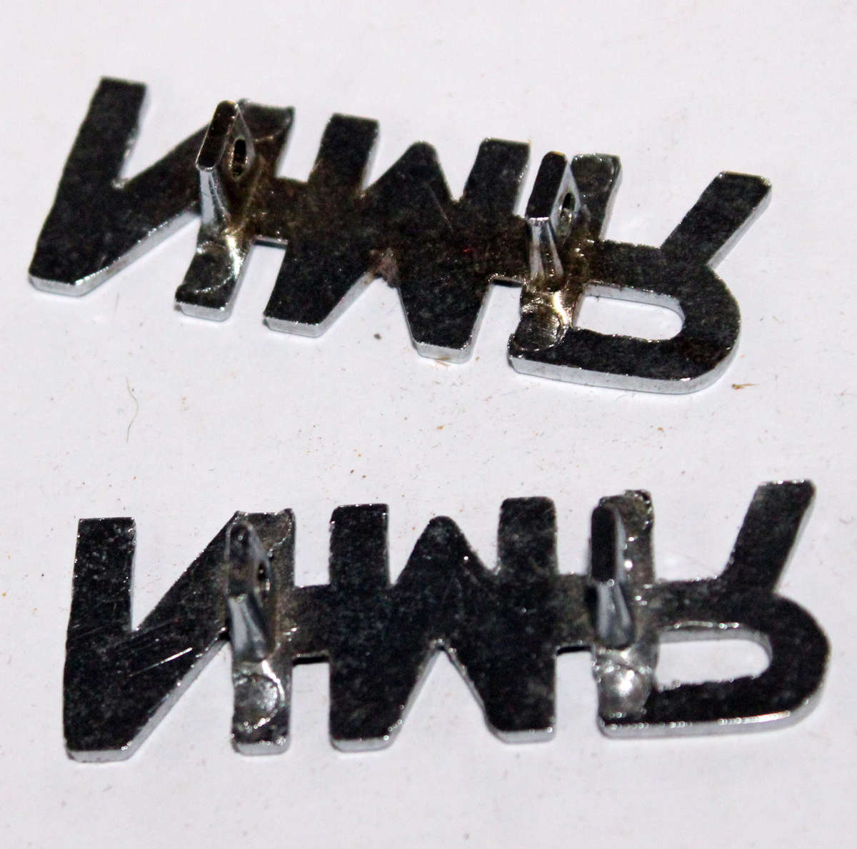 Natal Mounted Rifles pair of shoulder titles