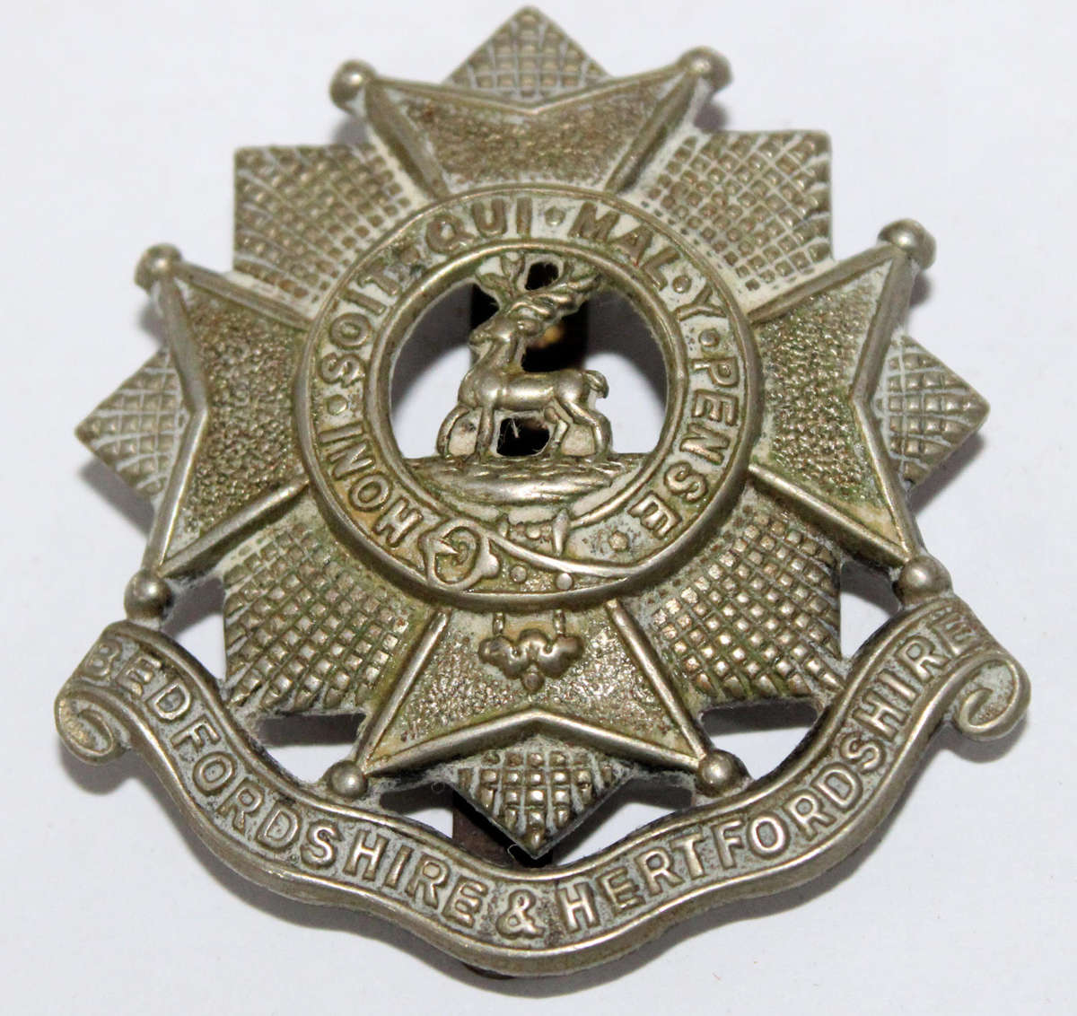 Bedfordshire and Hertfordshire Regiment Cap badge