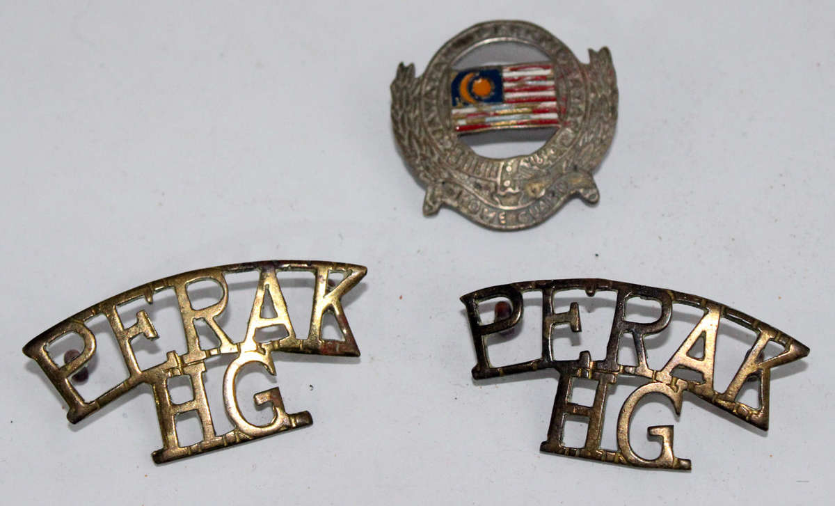 Rare Malaya Emergency badge set