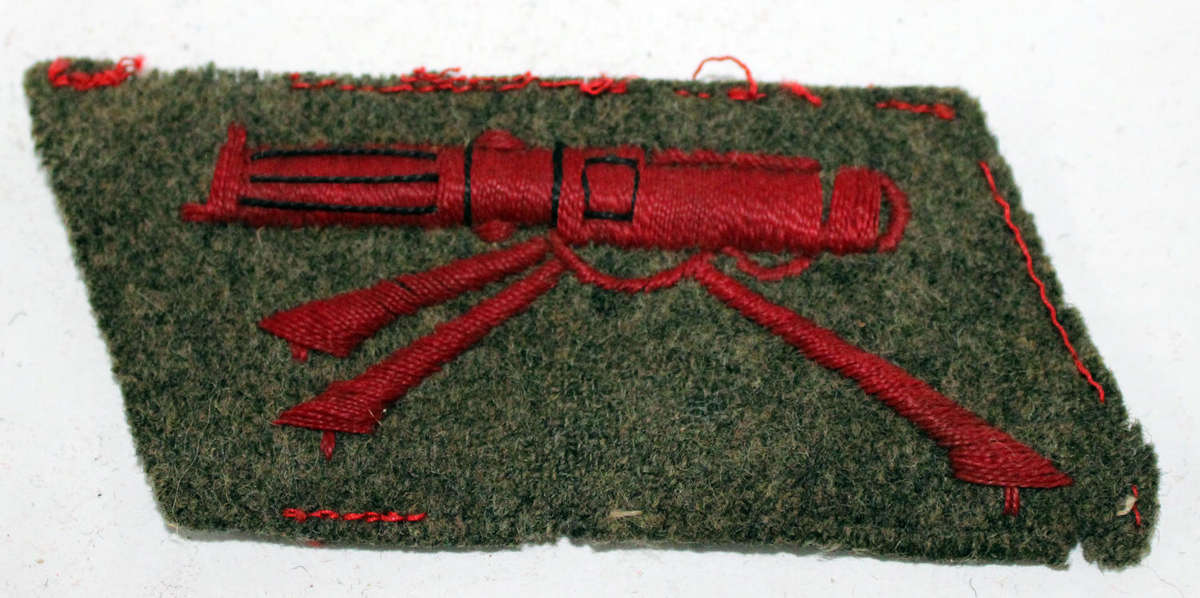 WW2 Italian machine gunners badge