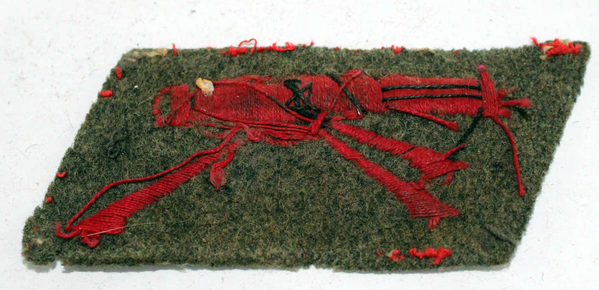 WW2 Italian machine gunners badge