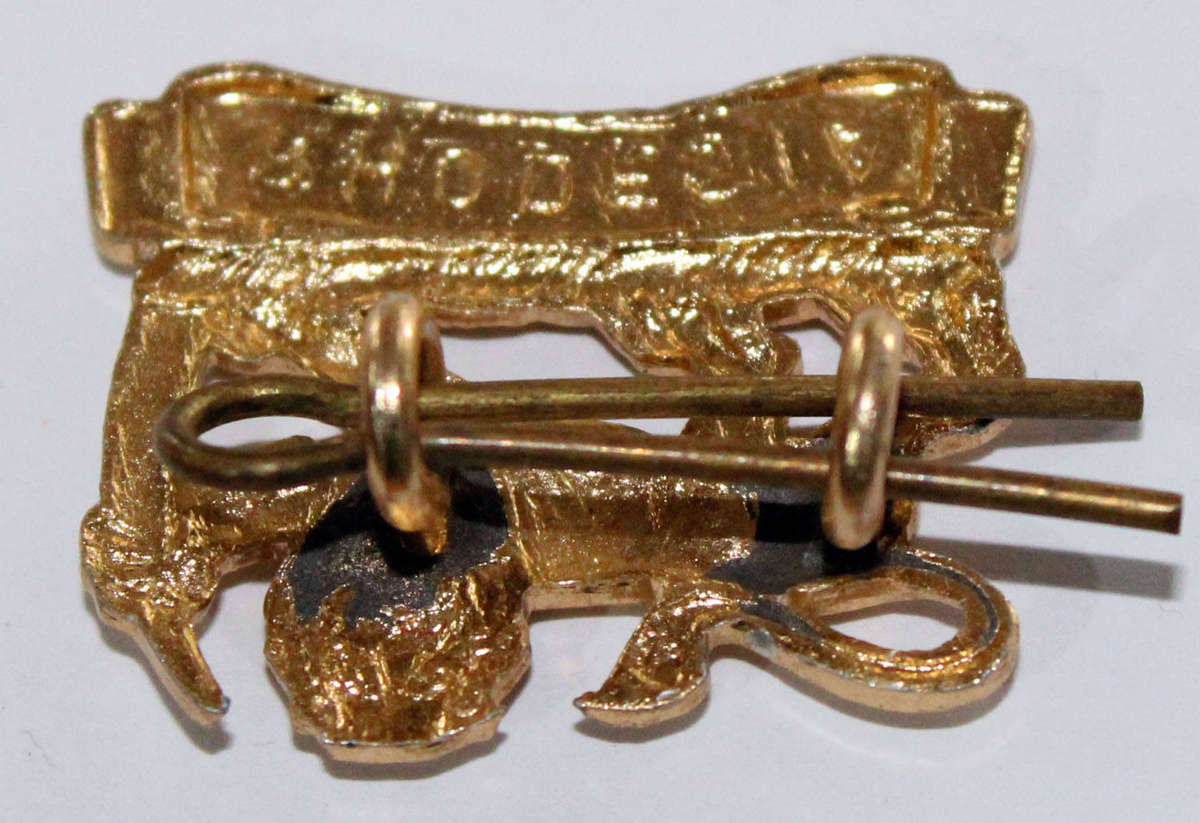 Rhodesian Women's Service cap badge