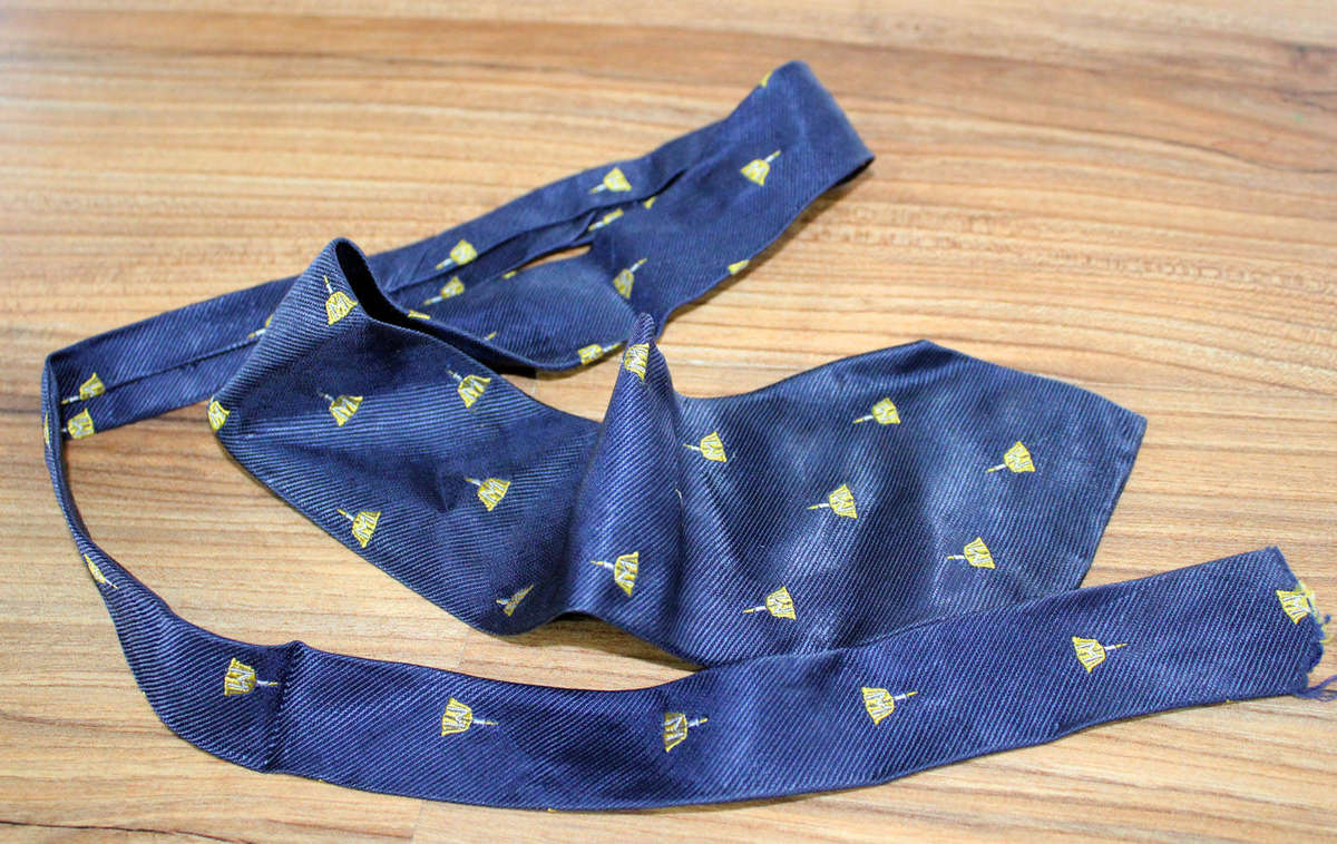 MOTH tie