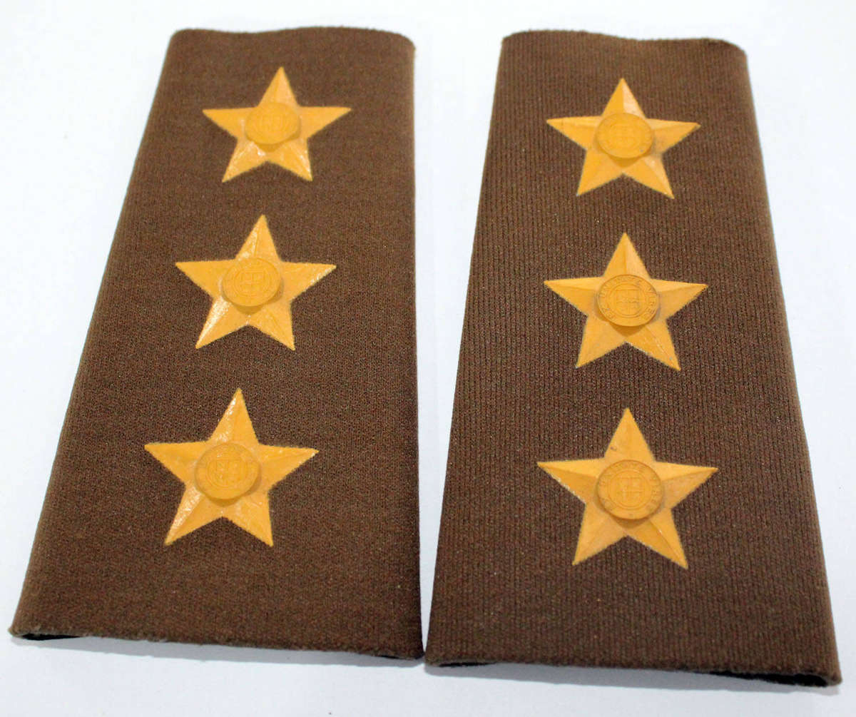 SADF Captain slip on ranks