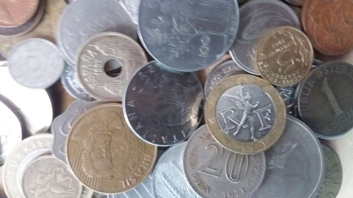 World Mix Coins - lot of 150 coins in total * No South African coins*