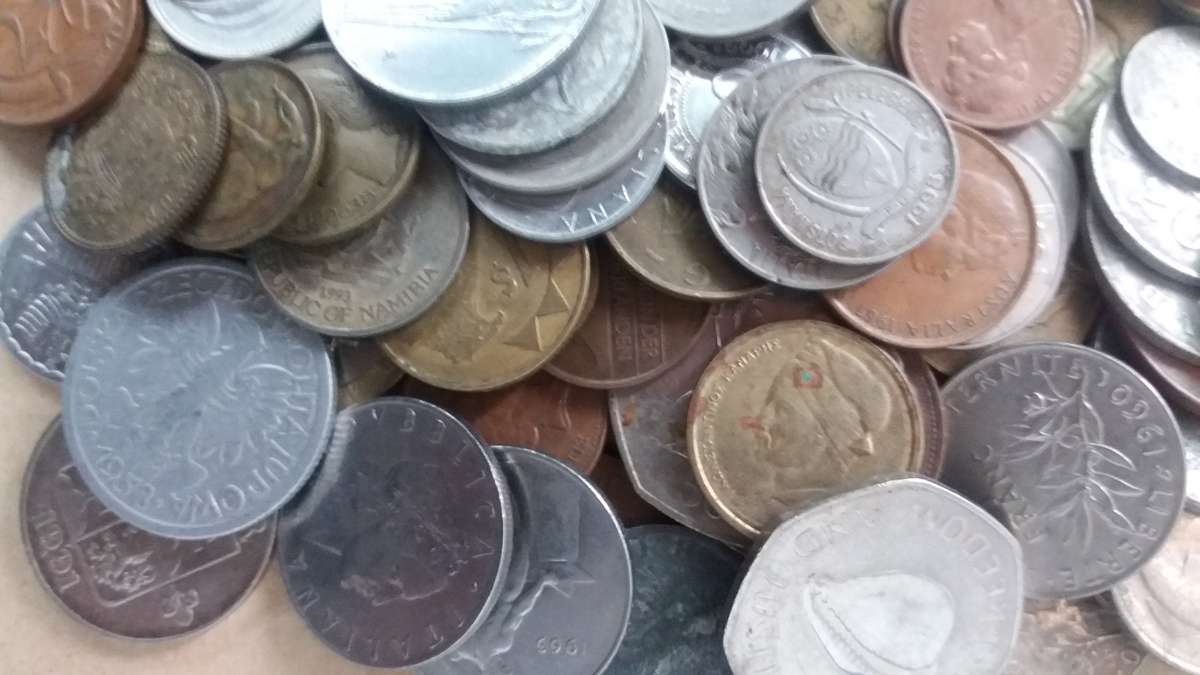 World Mix Coins - lot of 150 coins in total * No South African coins*