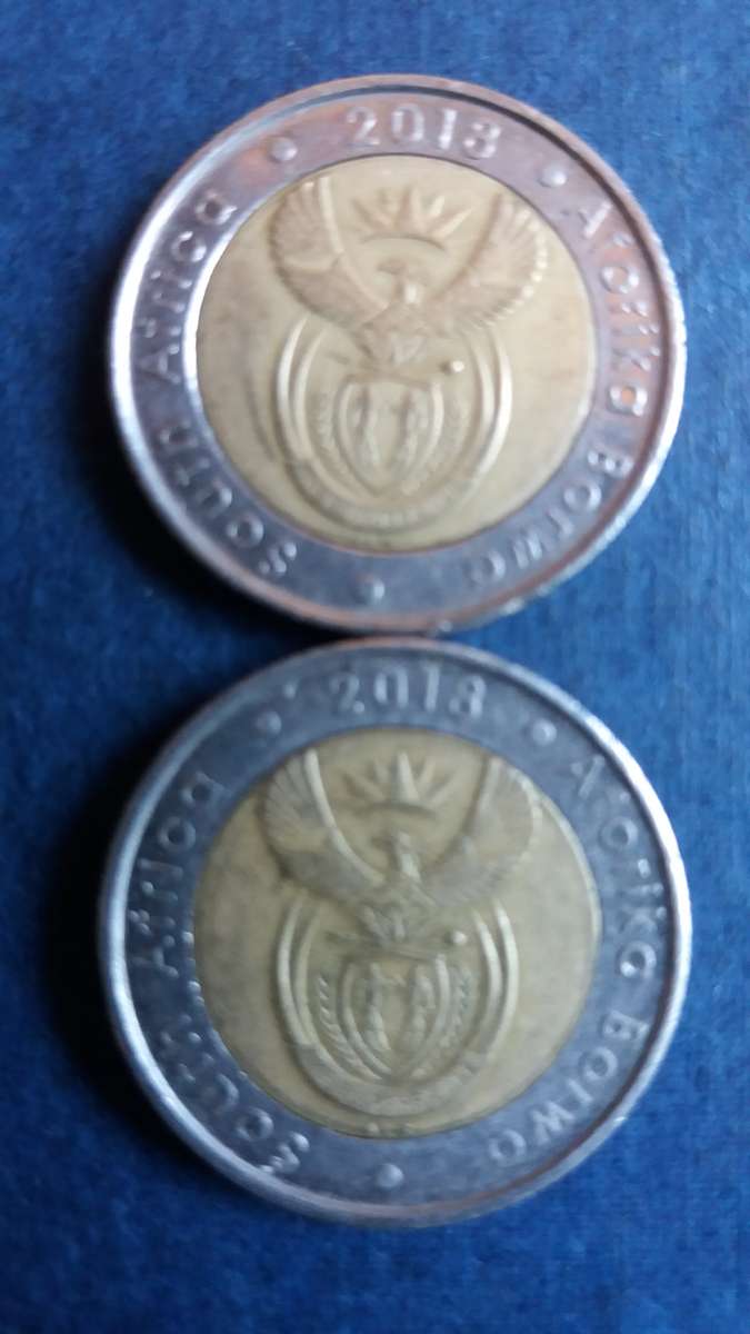 South Africa 2018 R5 - Mandela & Wildebeest * 2 x coins* Wildebeest coin is difficult to find