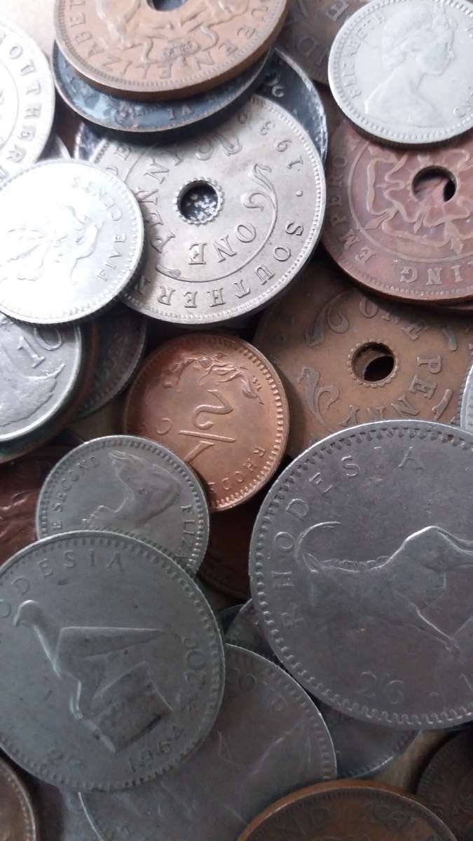 Rhodesia Mix - lot 100 coins