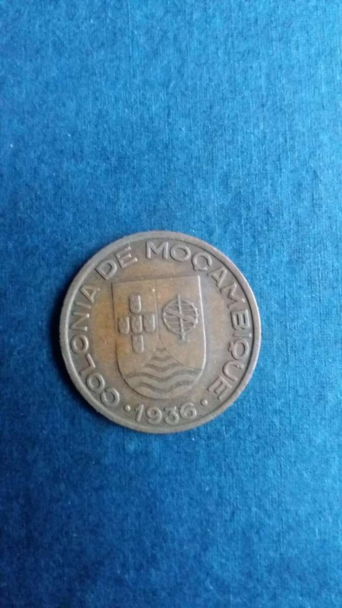 Mozambique 1936 20 Centavos