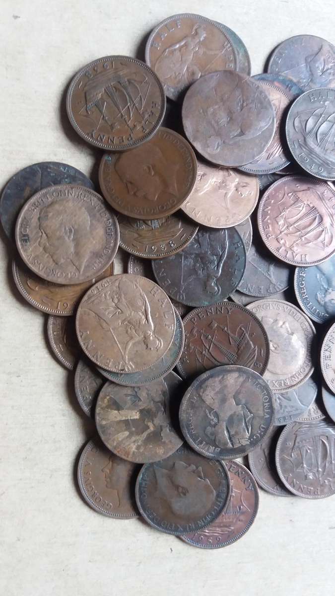 United Kingdom Old Half Penny mix - 58 coins