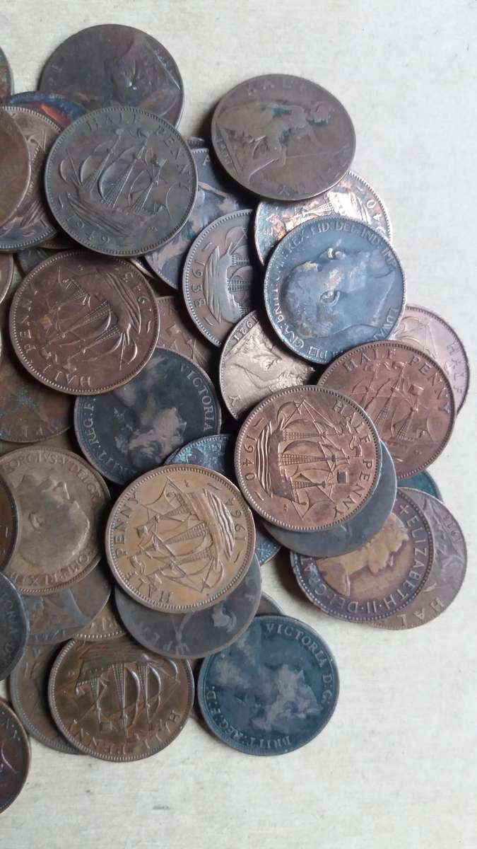 United Kingdom Old Half Penny mix - 58 coins