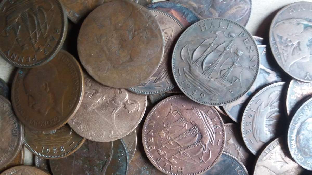 United Kingdom Old Half Penny mix - 58 coins