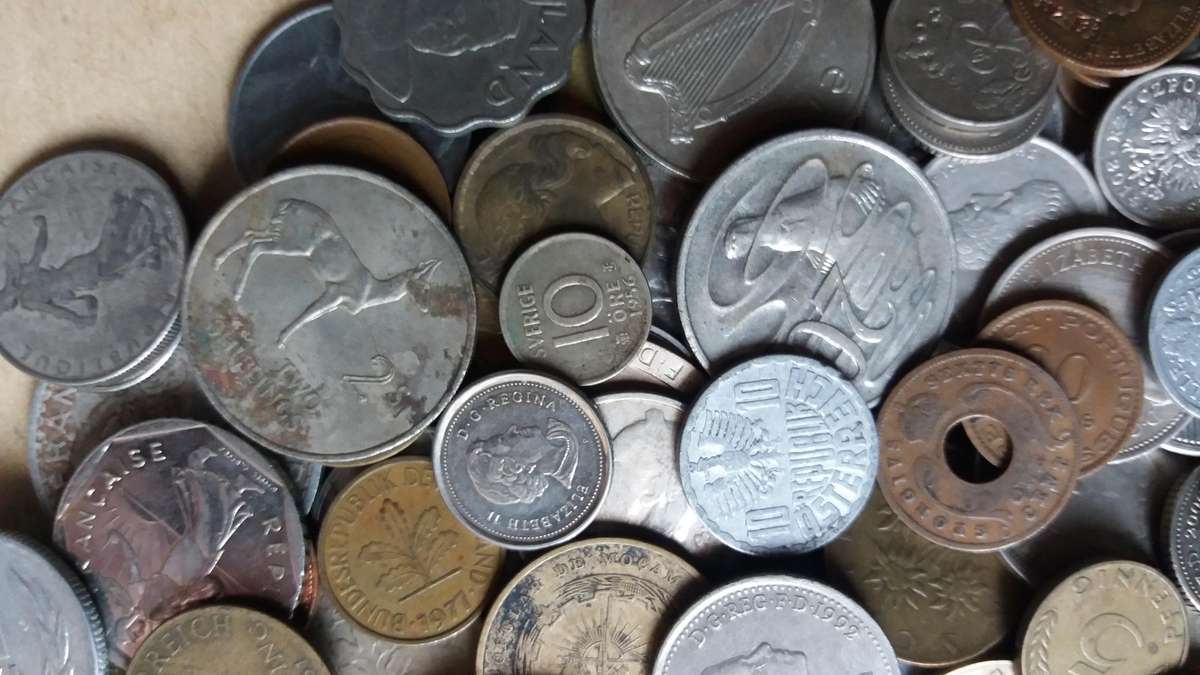 World Mix Coins - 300 coins in total * No South African Coins*