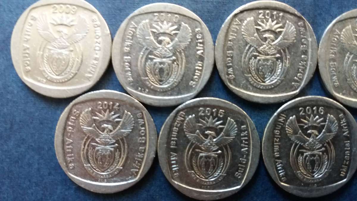 South Africa 2009, 2010, 2011, 2012, 2013, 2014, 2015, 2016 & 2018 R1 * 9 x coins*