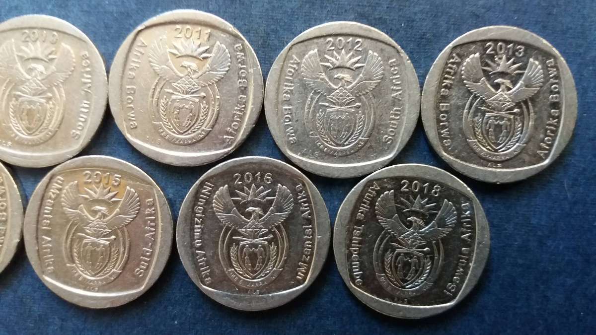 South Africa 2009, 2010, 2011, 2012, 2013, 2014, 2015, 2016 & 2018 R1 * 9 x coins*