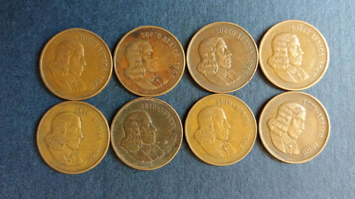South Africa 1965, 1966, 1967 & 1969 2 cent *English & Afrikaans legend -Jan Van Riebeeck* 8 x coins