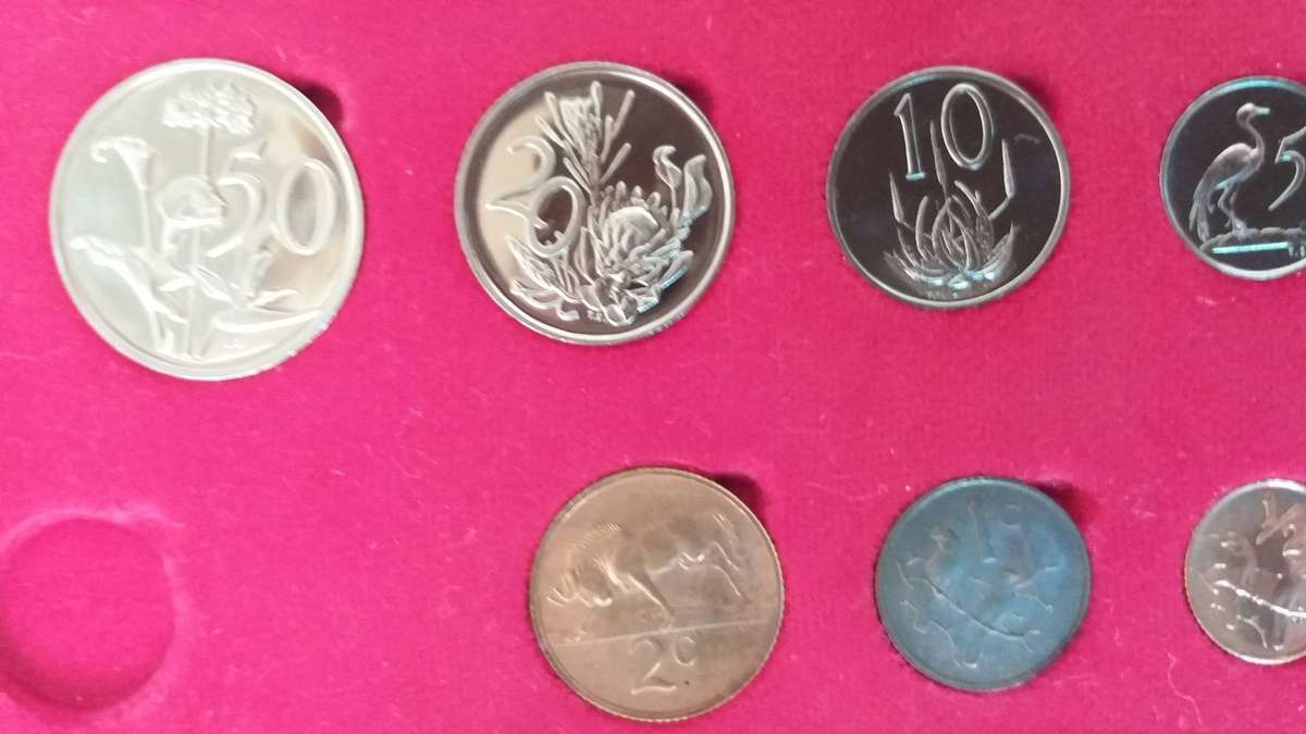 South Africa 1976 -Fouche- Partial Proof Set-Includes 1/2c-50c in SA Mint Box.Brilliant Proof Coins.