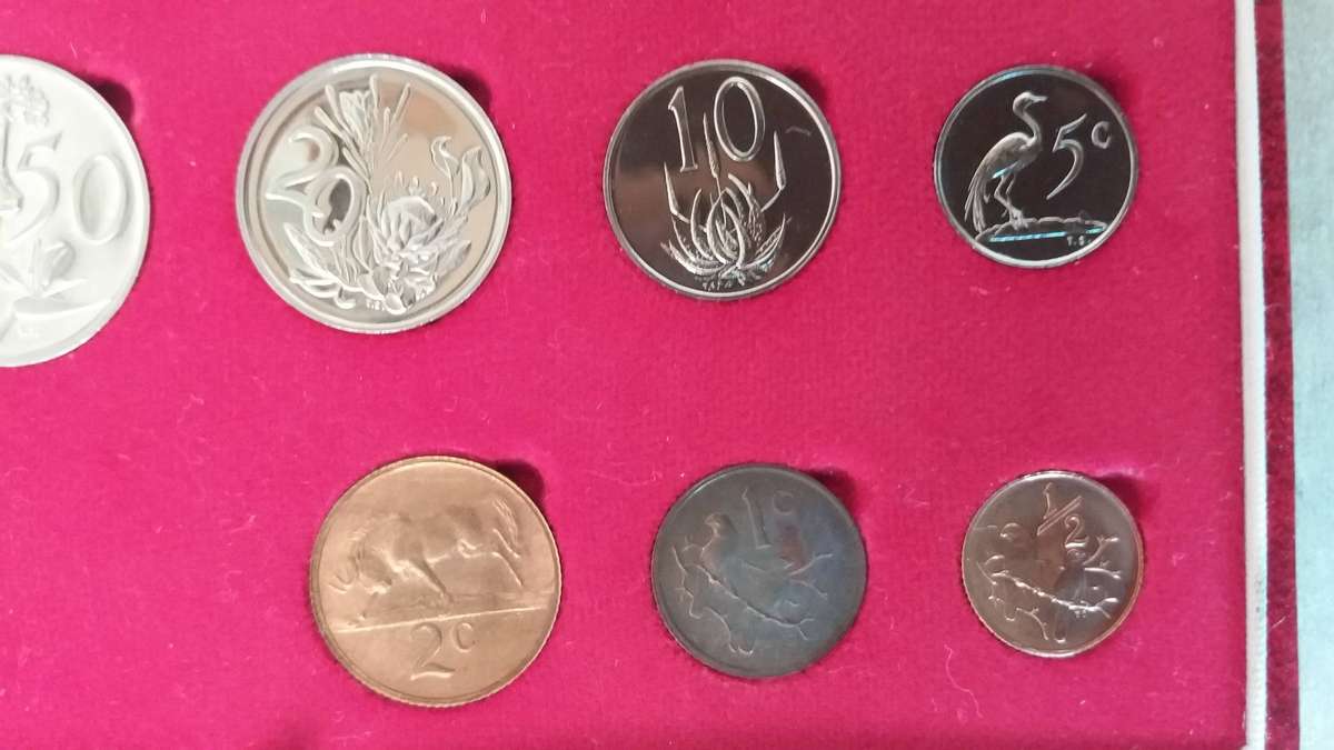 South Africa 1976 -Fouche- Partial Proof Set-Includes 1/2c-50c in SA Mint Box.Brilliant Proof Coins.