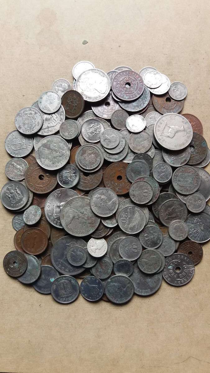 Rhodesia Mix  lot 180+ coins