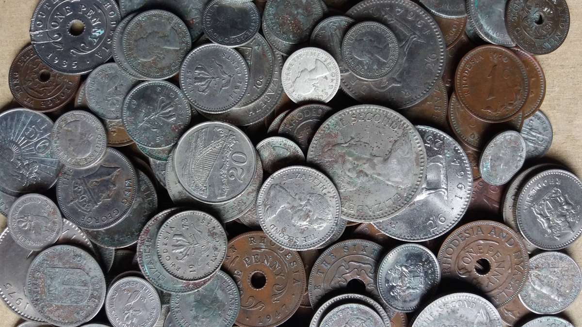 Rhodesia Mix  lot 180+ coins