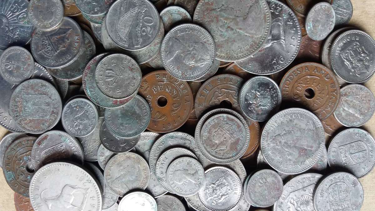 Rhodesia Mix  lot 180+ coins