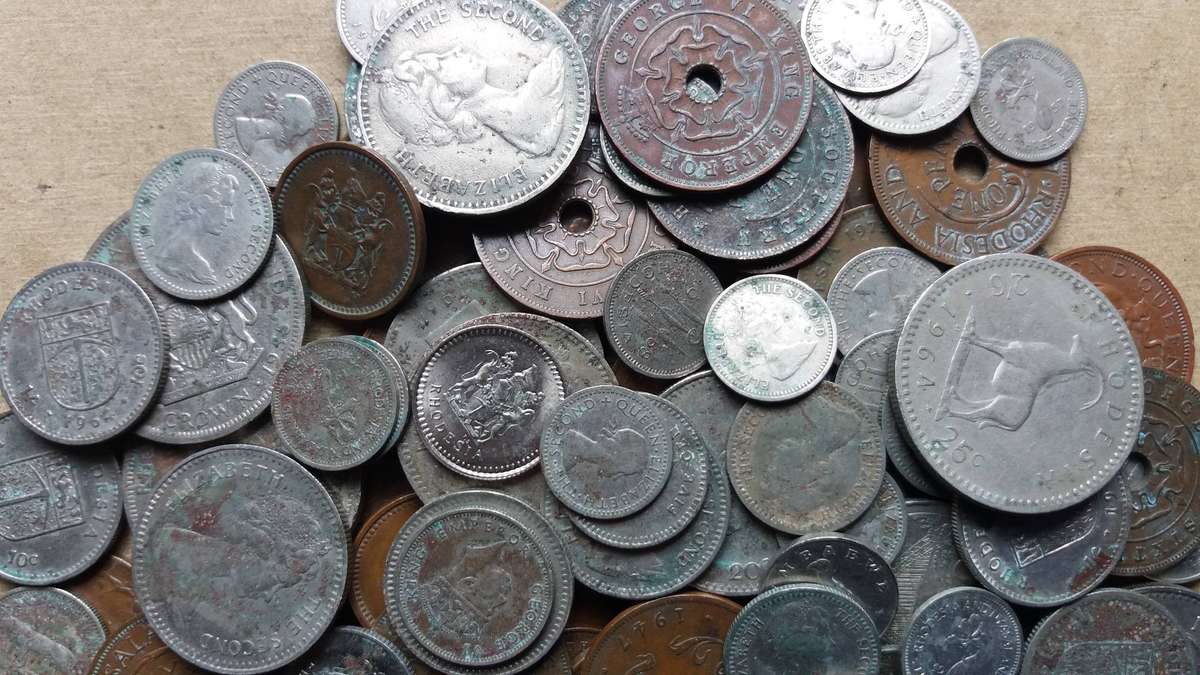 Rhodesia Mix  lot 180+ coins