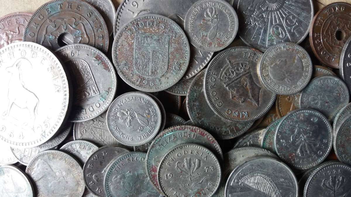 Rhodesia Mix  lot 180+ coins