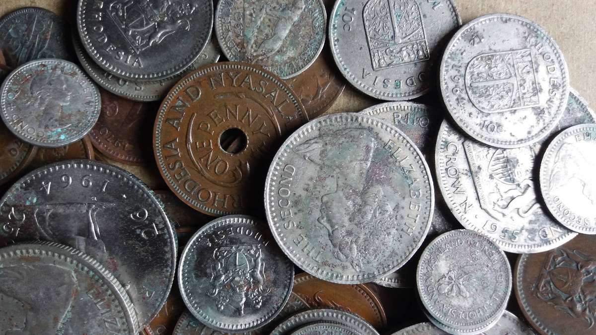 Rhodesia Mix  lot 180+ coins