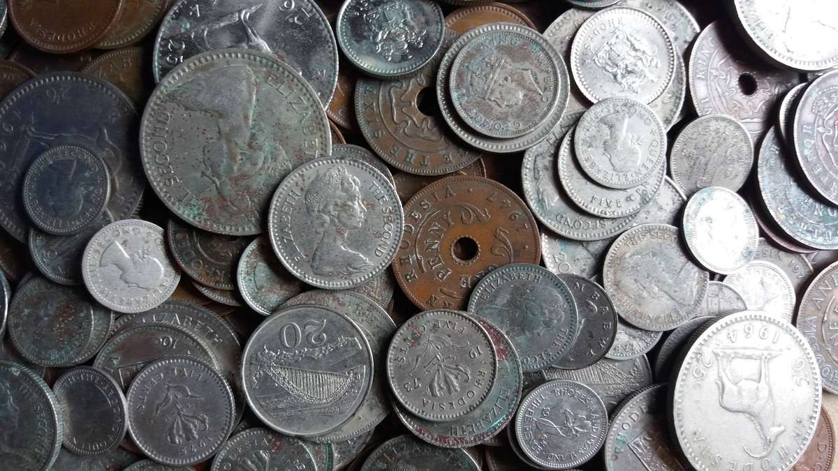 Rhodesia Mix  lot 180+ coins