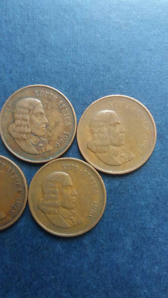 South Africa 1965, 1967 & 1969 E & A , 1966 E  2 cent *Jan Van Riebeeck* 7 x coins