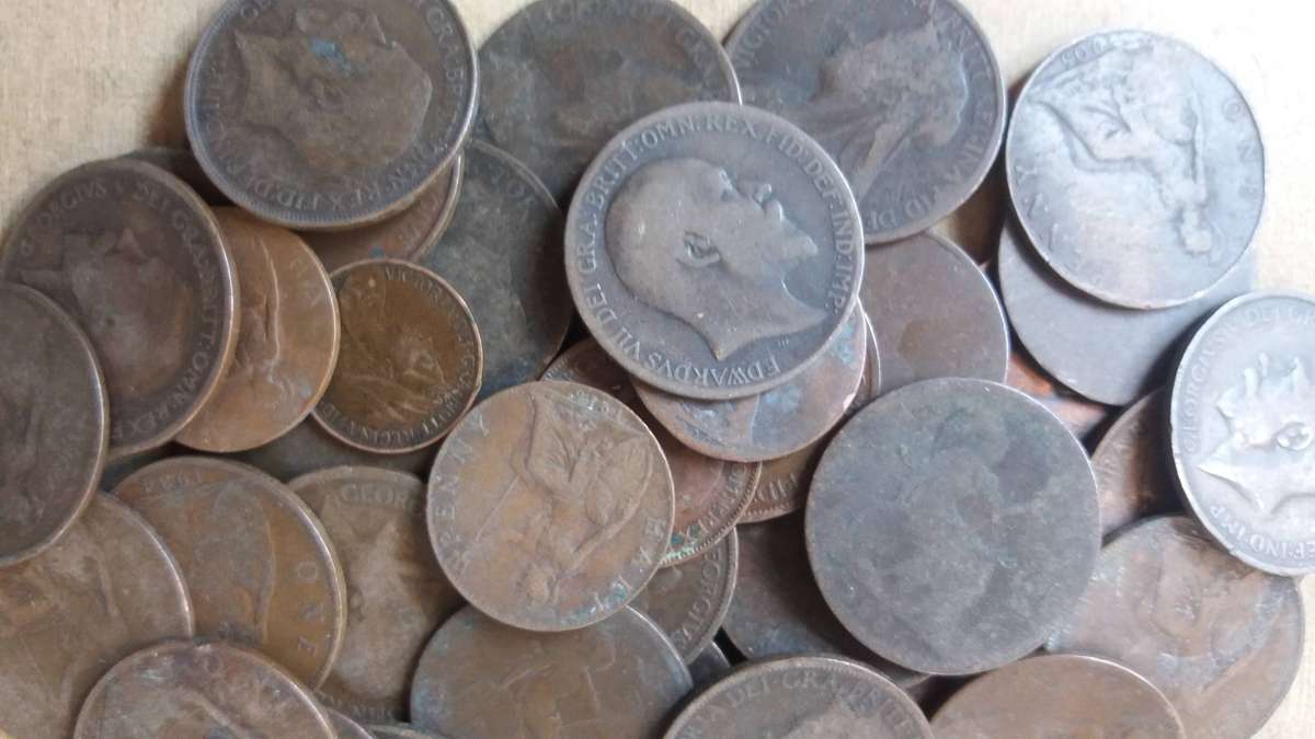 United Kingdom Old Penny mix - 41 coins