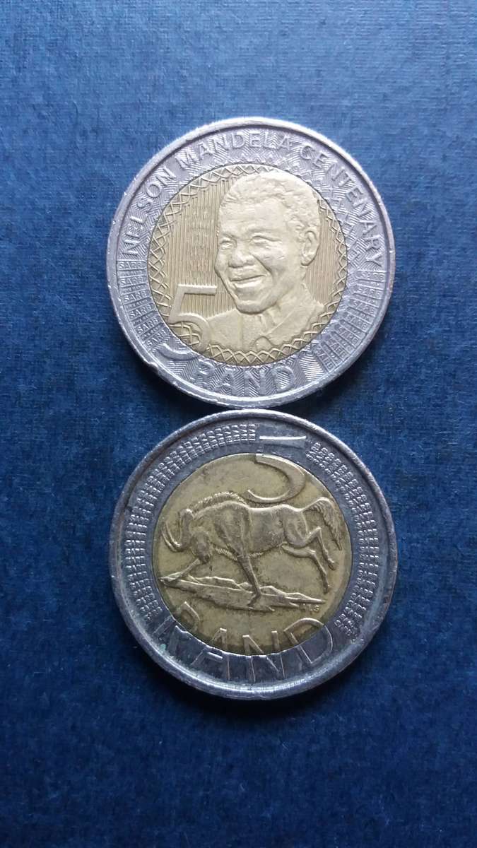 South Africa 2018 R5 - Mandela & Wildebeest * 2 x coins* Wildebeest coin is difficult to find
