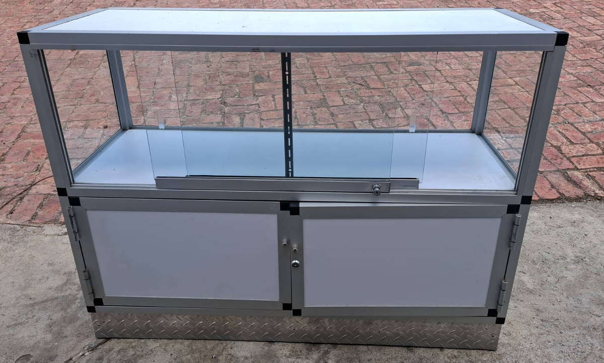 Retail Glass Top Display Cabinet
