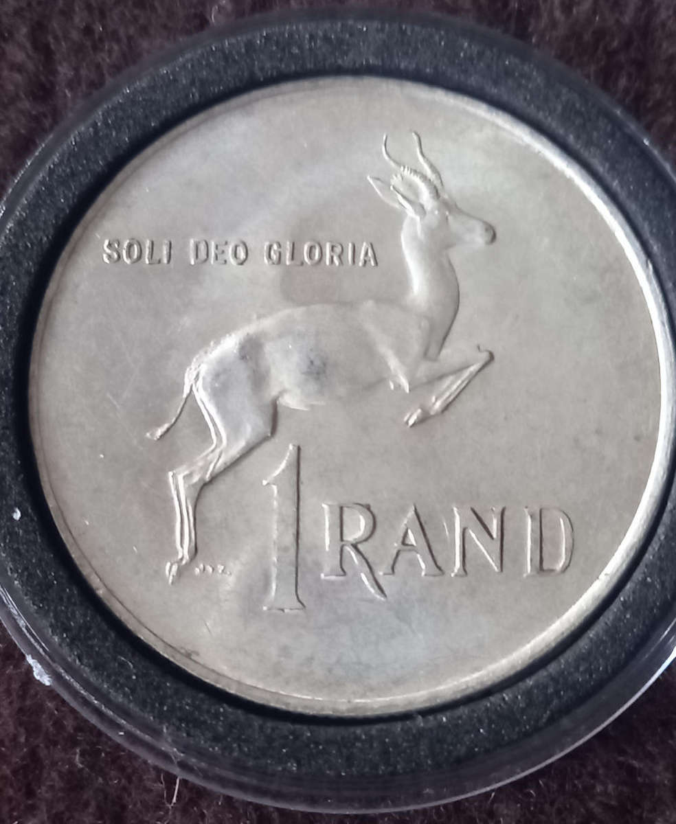 THE 1966 AFRIKAANS R1 TAGG-EAR. ONLY 600 KNOWN. NICE COIN IN CAPSULE