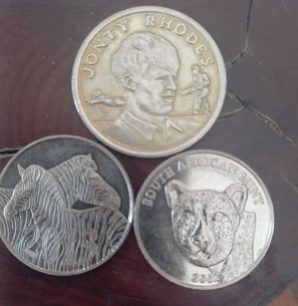 Medal & token lot as per picture. (6)