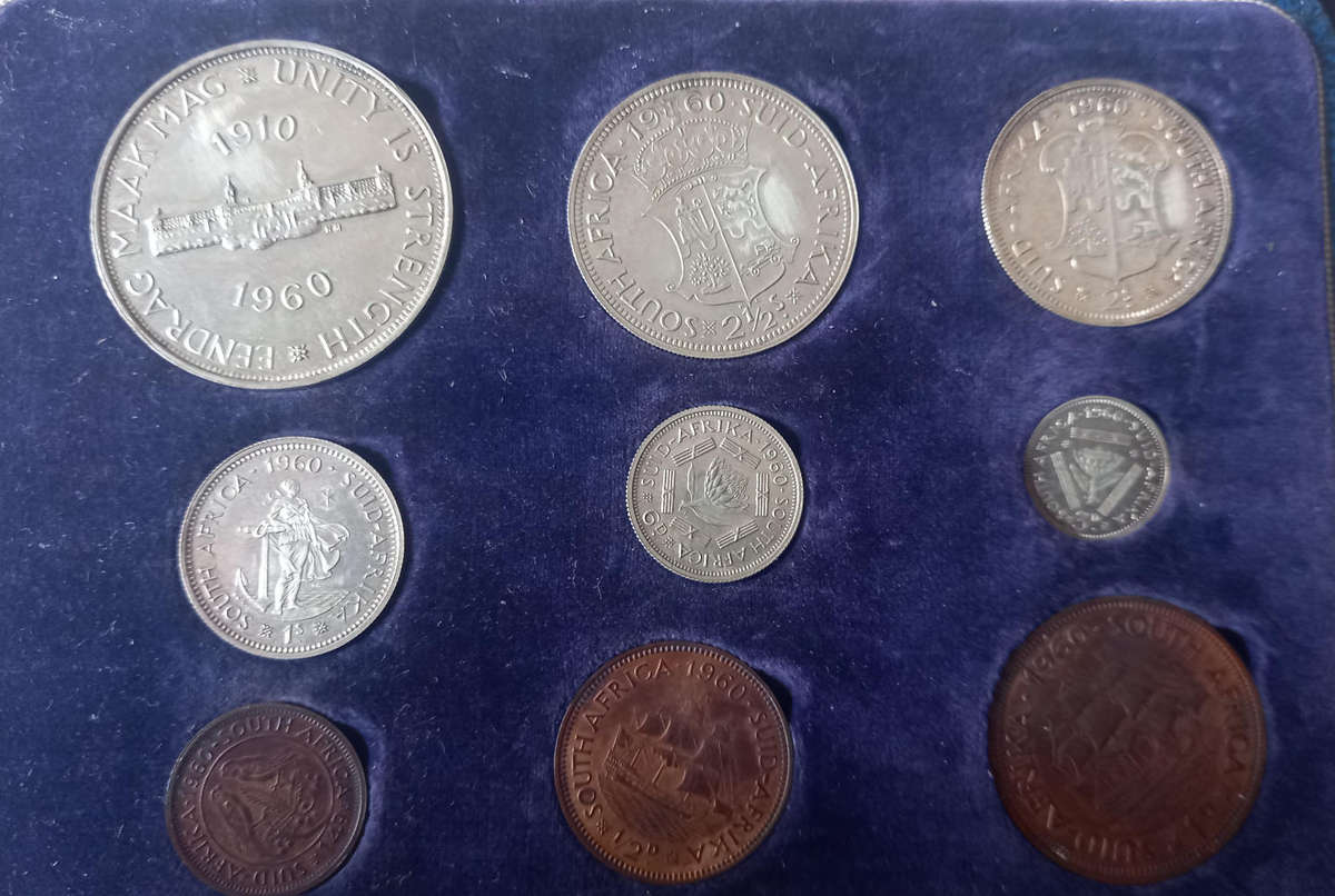 1960 UNION COIN SET AS PER PICTURE