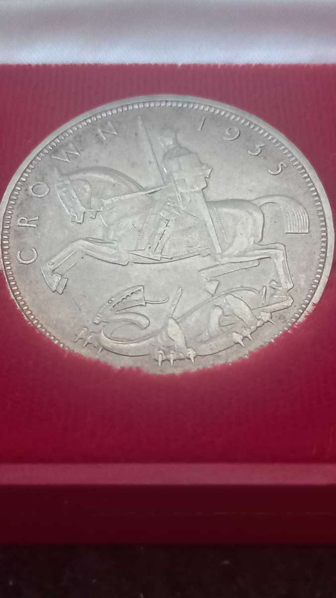 1935 BRITTAIN SILVER CROWN GEORGE V JUBILEE IN BOX