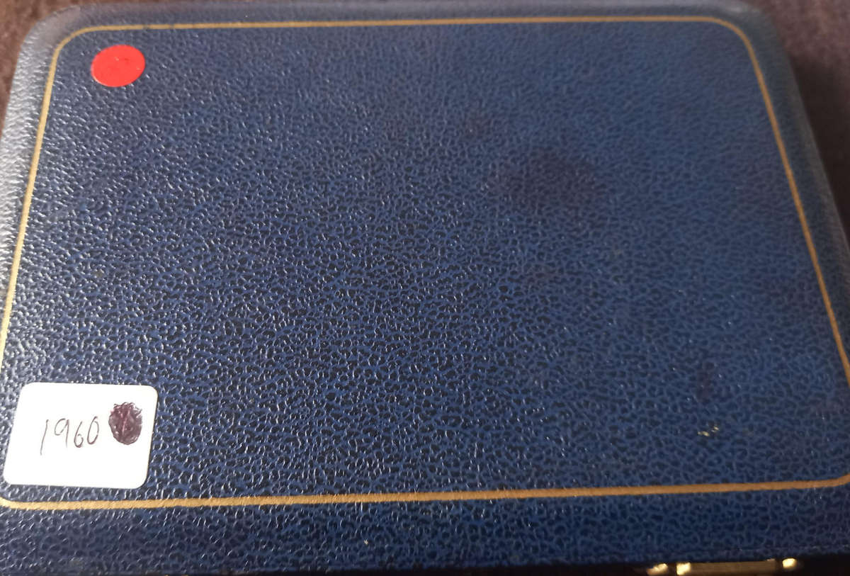 1960 UNION COIN SET AS PER PICTURE