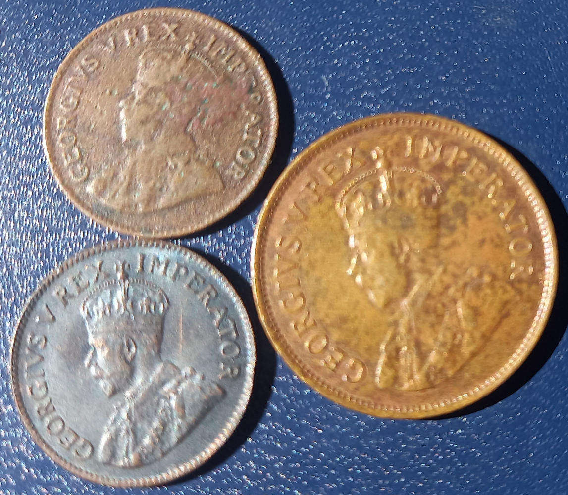 1931 1/4 FARTHING (Z) AND 1/2 PENNY (Z) PLUS 1932 1/4 FARTHING (SA) ONE BID TAKES ALL AS PER PICTURE