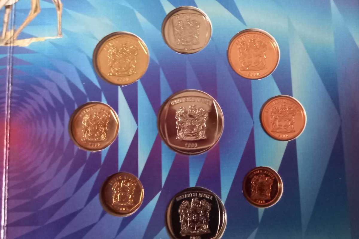 2000 RSA OLD COAT OF ARMS UNC COIN SET